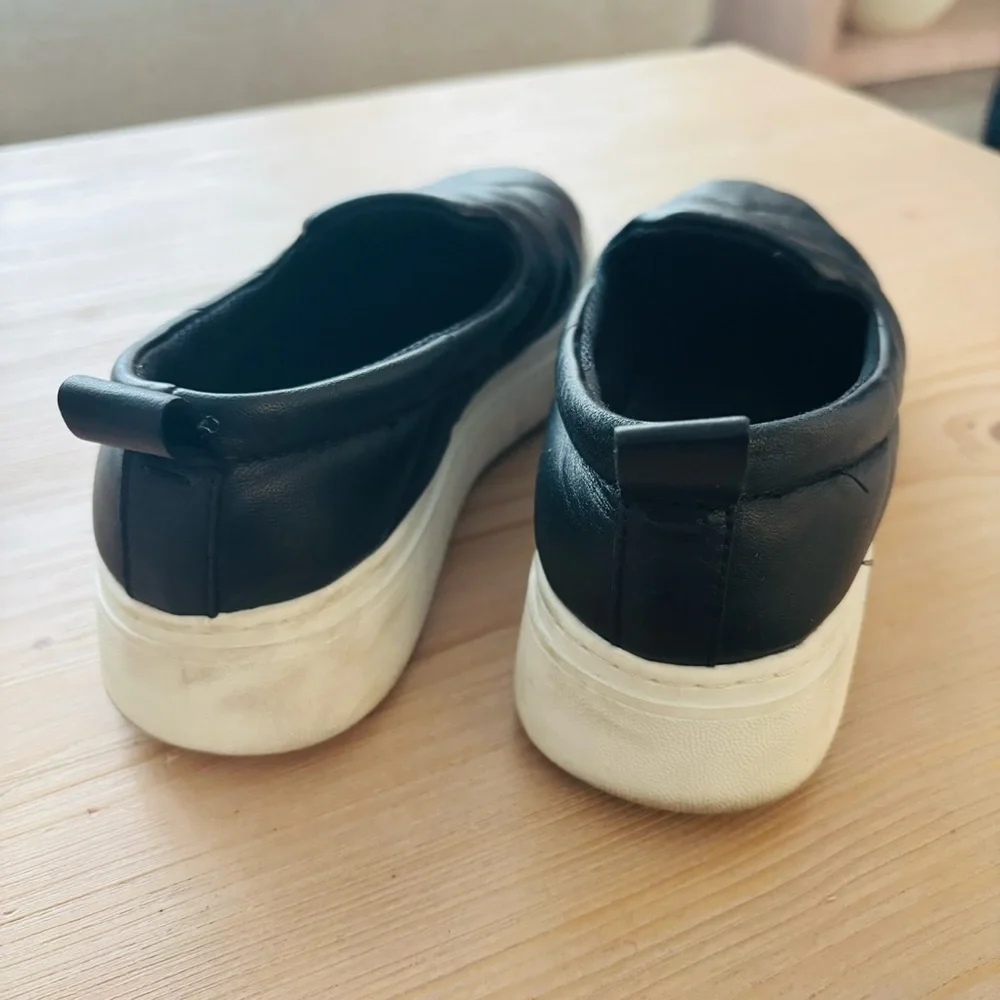 Eileen Fisher Women's Poem Black Quilted Slip-On‎ Sneakers Size 7